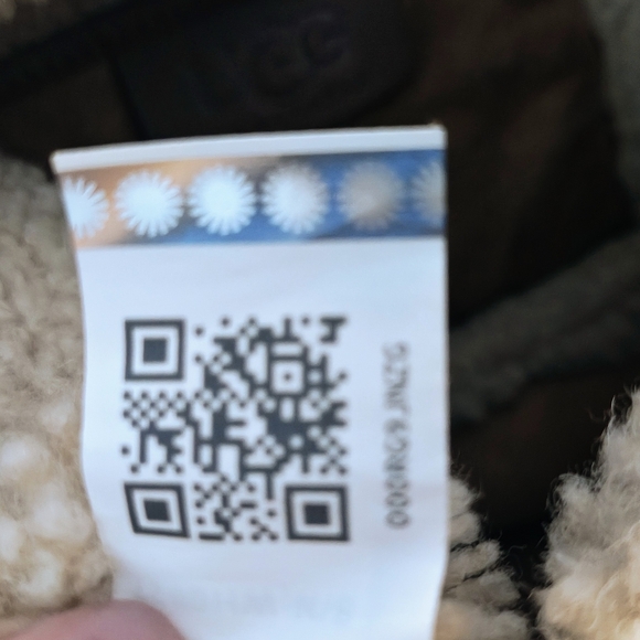 UGG hobo handbag - Picture 12 of 12